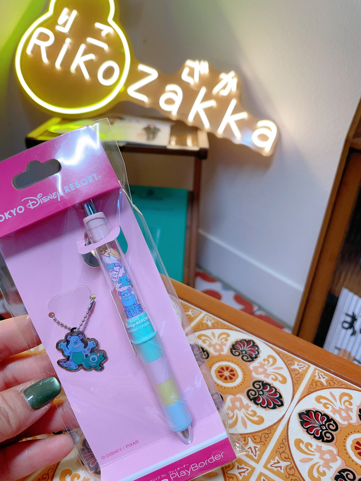 ⭐️Tokyo Disney 东京迪斯尼 Dr.Grip 摇摇出铅笔 自动铅笔 带挂件 笔芯0.5mm