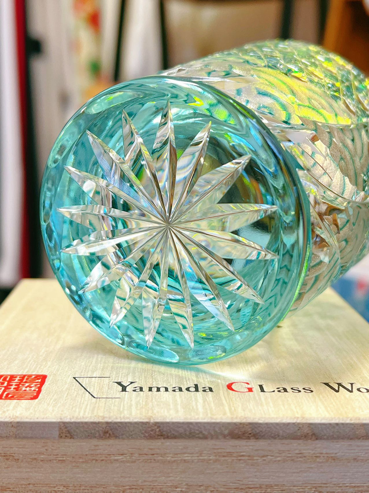 Yamada Glass Edo Kiriko Sazanami Amber Green Whiskey Tumbler Glass #YG00014 260ml日本Yamada山田硝子 江户切子 漣系列 威士忌杯 琥珀綠 YG00014 约260ml