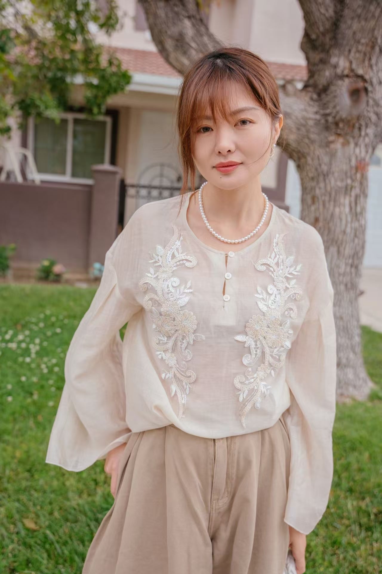 【Riko's collection】法式慵懒复古风刺绣圆领衬衫