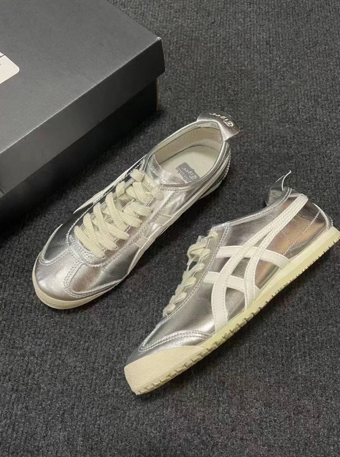 ⭐️Onitsuka Tiger Mexico 66 Silver&White 鬼冢虎 墨西哥66德训鞋 银色+白色