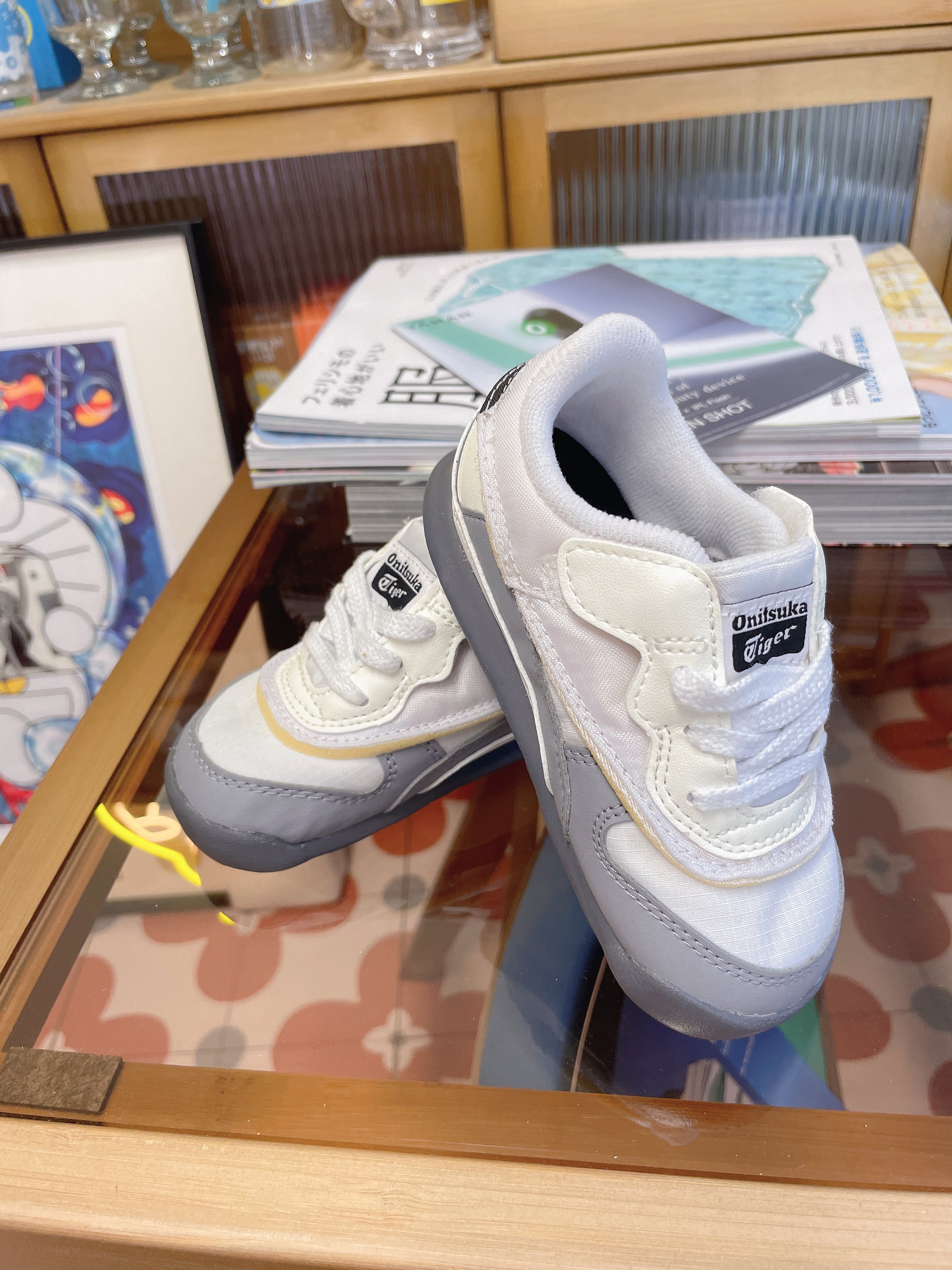Onitsuka Tiger鬼冢虎 儿童款 ADMIX RUNNER KIDS 小童版 透气运动鞋 米色/灰色 【材质:织物+合成革】