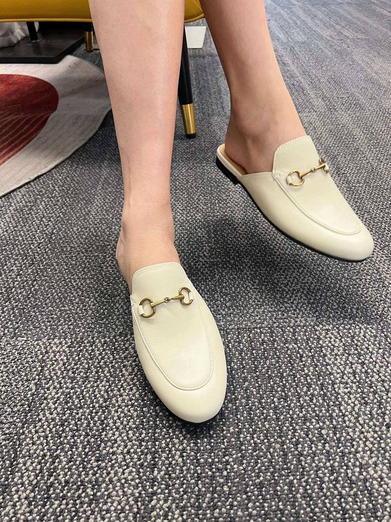 【Riko's collection】小牛皮半拖鞋 尺码35~40(没有半码)