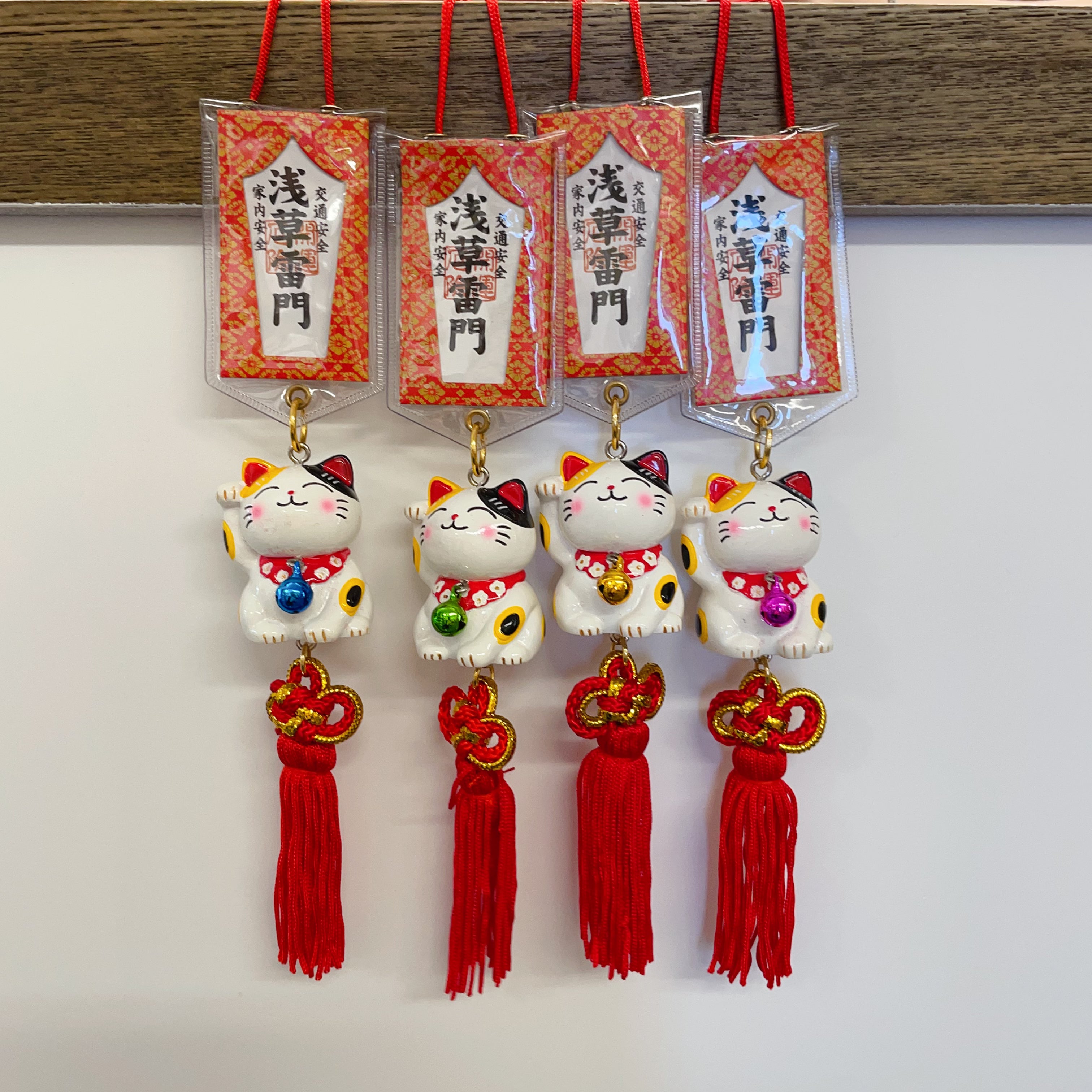 Asakusa Temple Traffic Safety Bell Maneki Neko Lucky Cat Car Charm Japanese Amulet东京浅草寺 交通安全 铃铛招财猫 车挂件