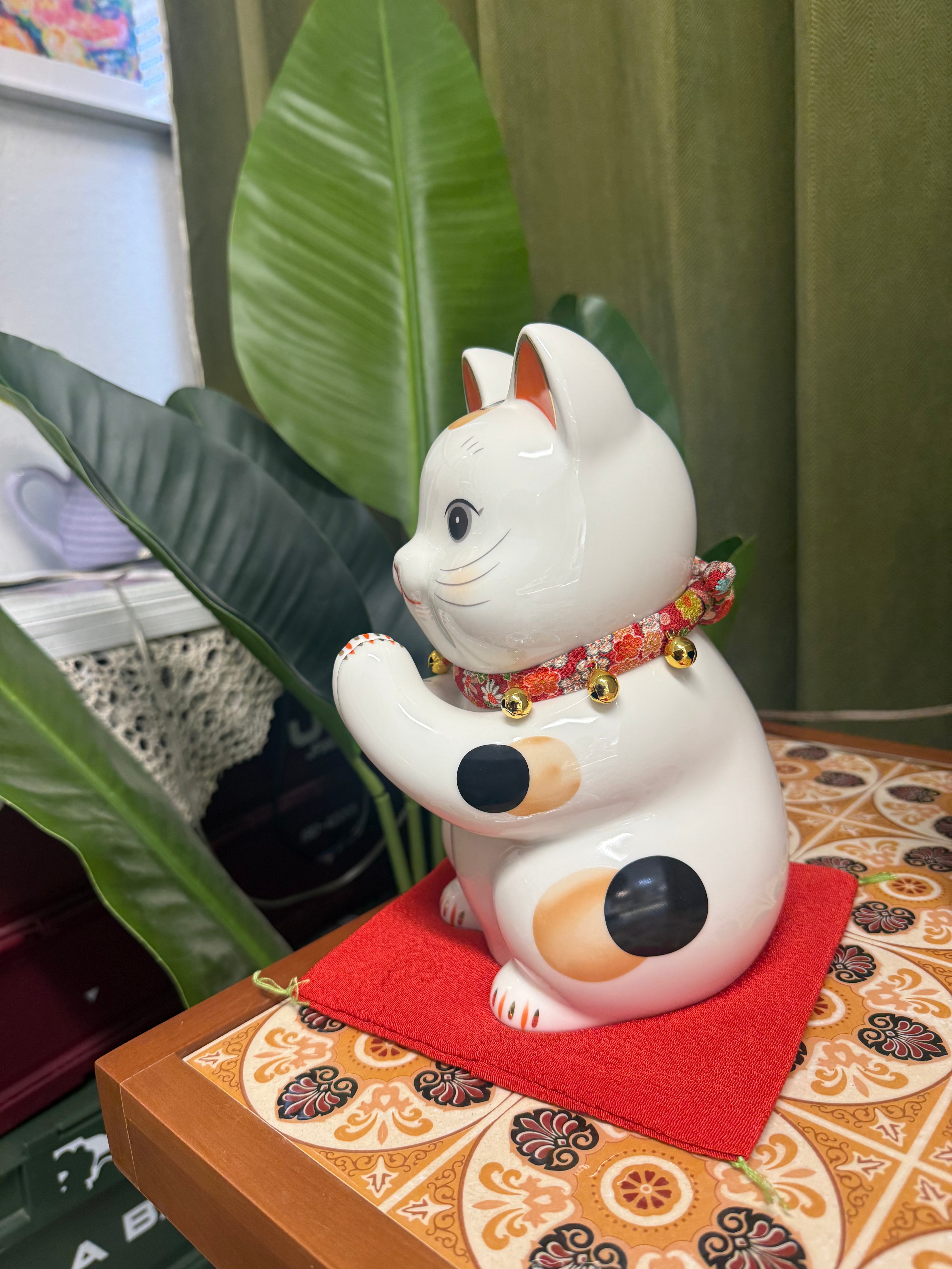 Yakushigama Hand-painted Fuku-Fuku Wishing Cat Coin Bank 23CM 薬師窯 招财猫 彩绘 福福拜托 储蓄罐 大号 #7830约23CM