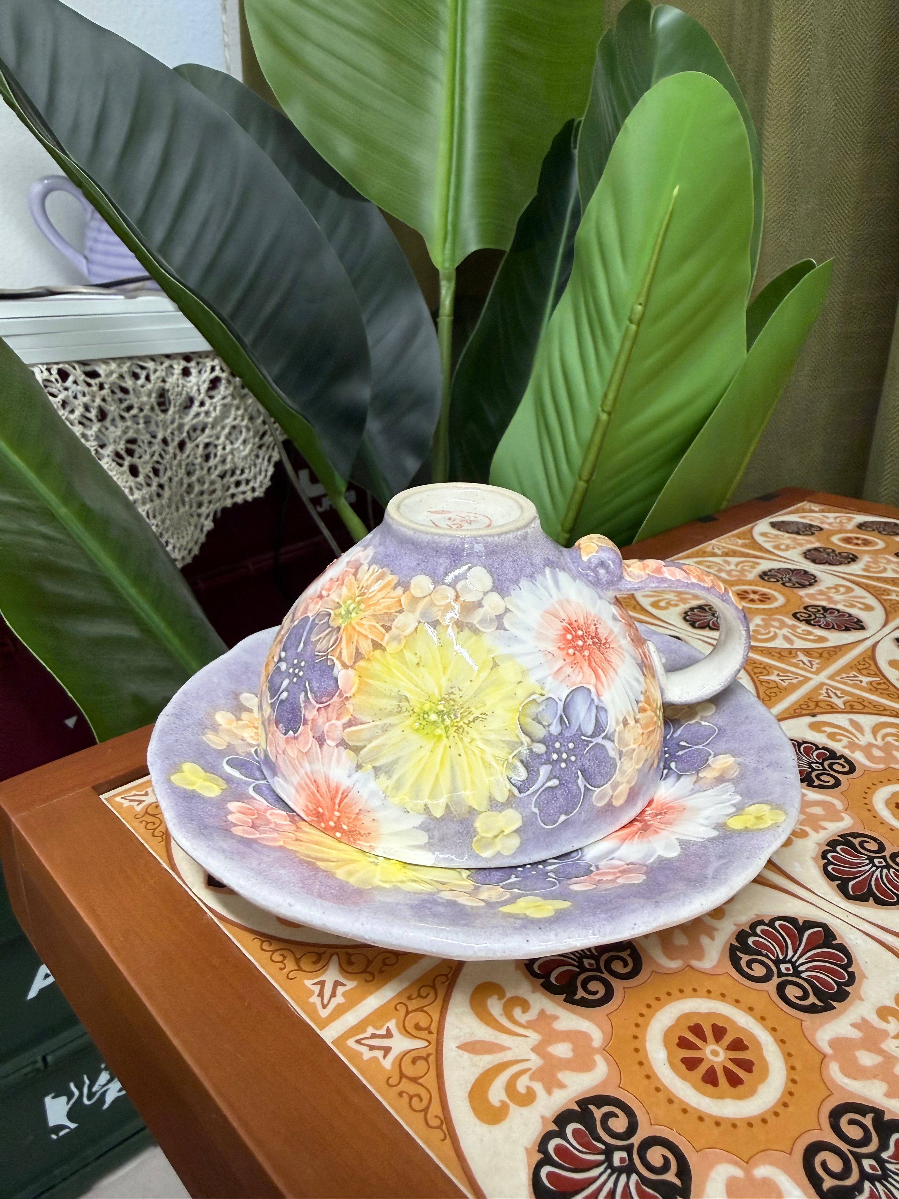 Seto-yaki Kobo Yuzuriha "Murasaki Hana Keshiki" Hand-painted Coffee Cup and Saucer 日本 濑户烧 工房风花“紫花景色”手作彩绘陶瓷咖啡杯碟套装 #50950