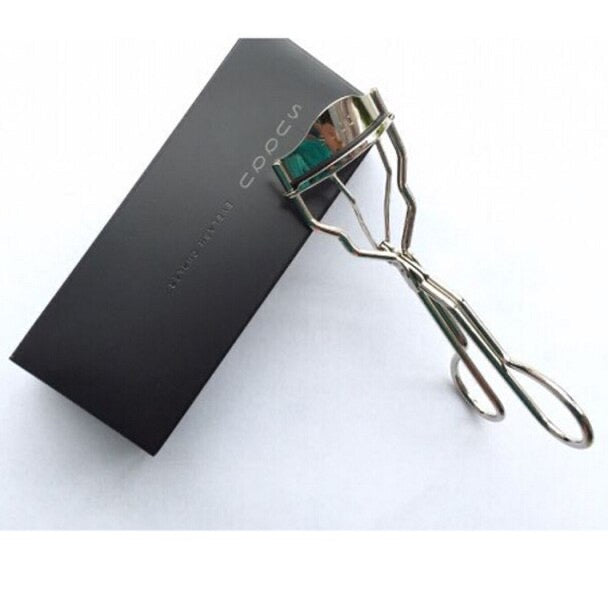 日本SUQQU 晶采曲线睫毛夹(附2只替换胶垫)不夹肉的卷毛神器