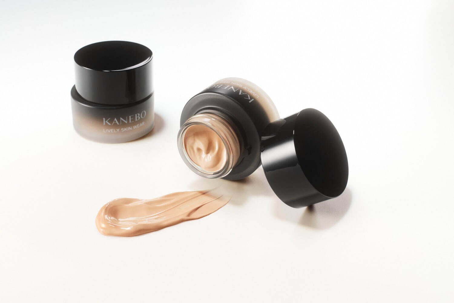 日本Kanebo嘉娜宝 无瑕采活力肌粉霜 美容液养肤粉底液 SPF5 PA++ 30g