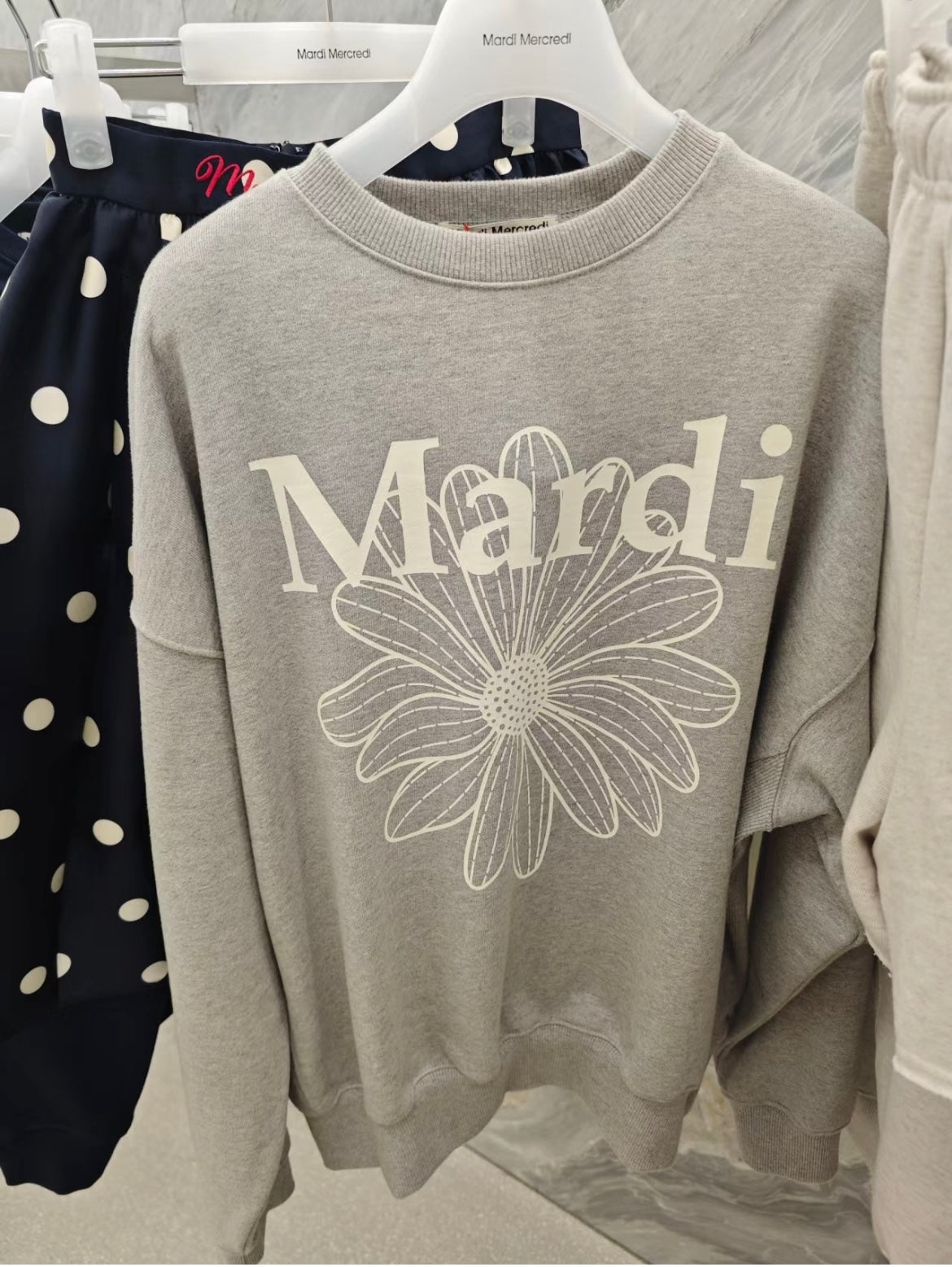 韩国Mardi Mercredi 小雏菊卫衣 均码 胸围130cm