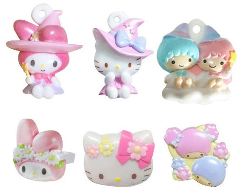 日本Sanrio 三丽鸥 玩具入浴球 泡澡球 溶解后有玩具浮出【三丽鸥卡通饰品】花香