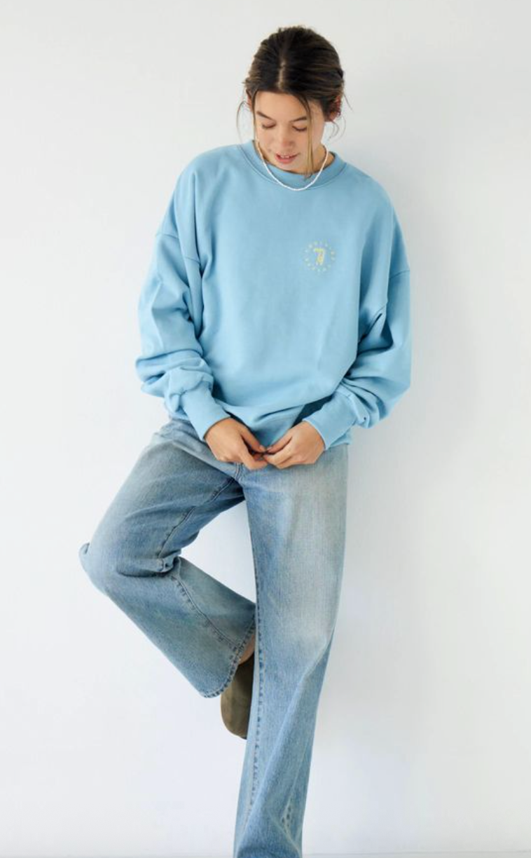 日本ungrid秋季新品 静谧蓝刺绣卫衣 均码