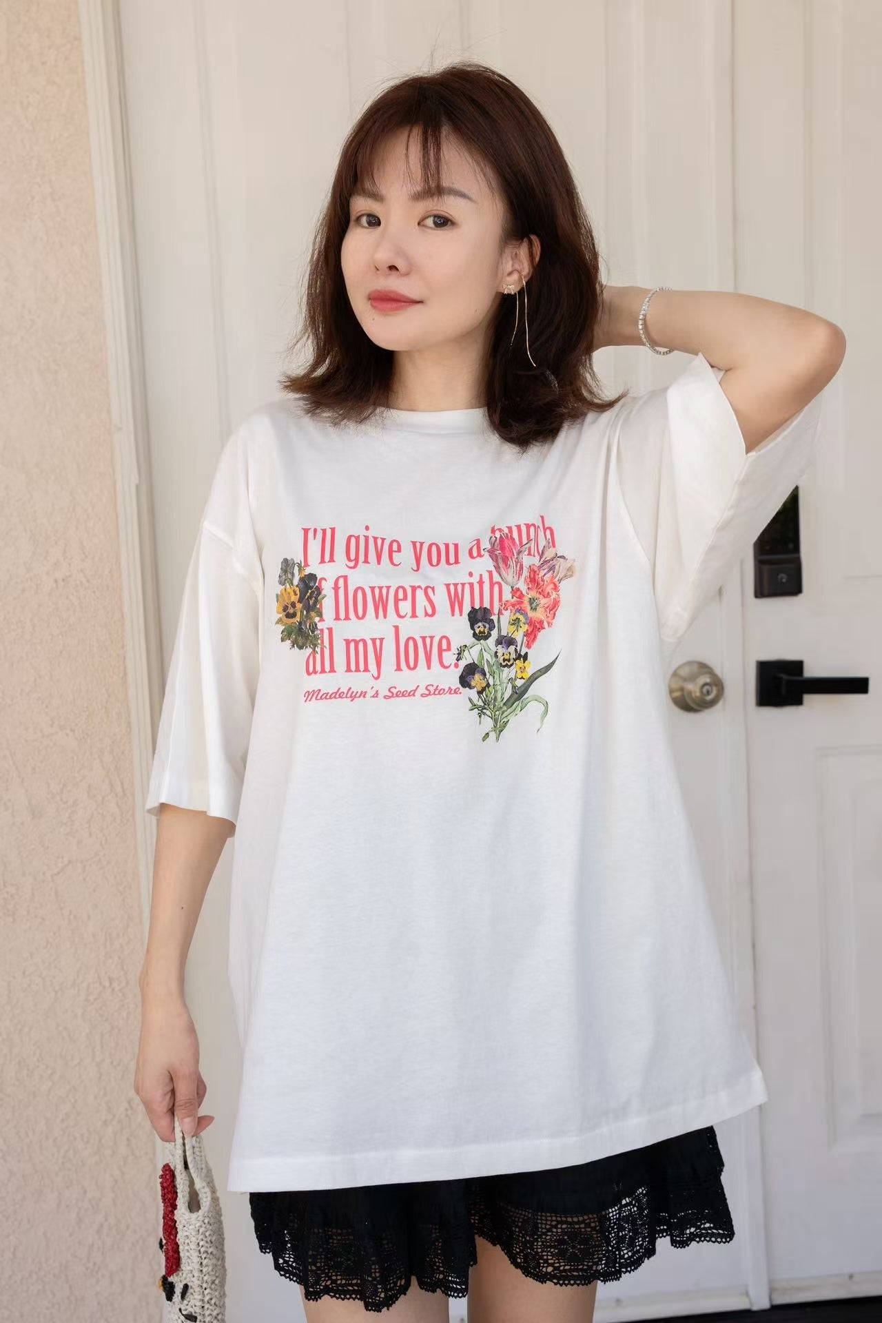 日本magby c 夏季新品 花束字母 个性 T恤 短袖 黑白两色入