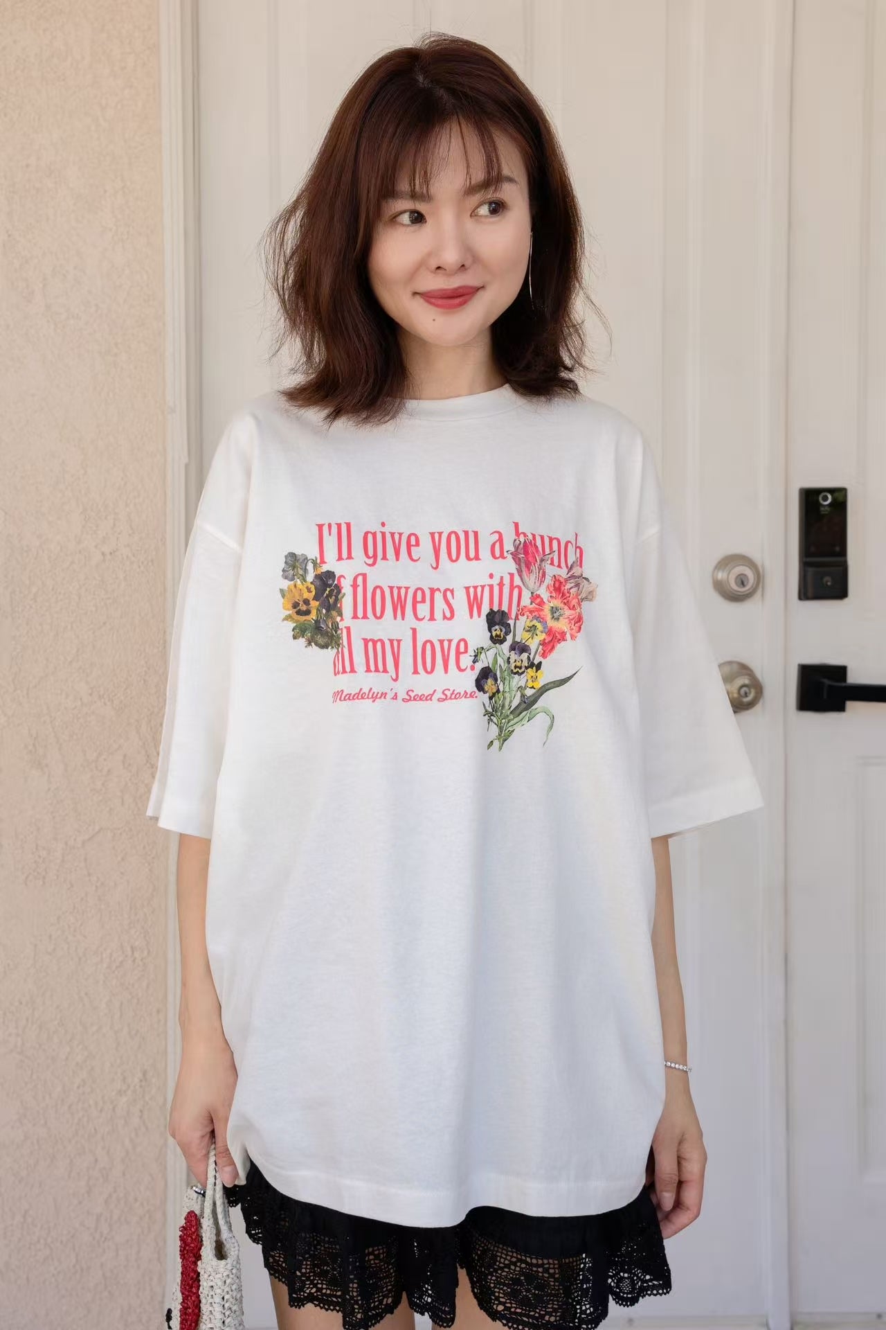 日本magby c 夏季新品 花束字母 个性 T恤 短袖 黑白两色入