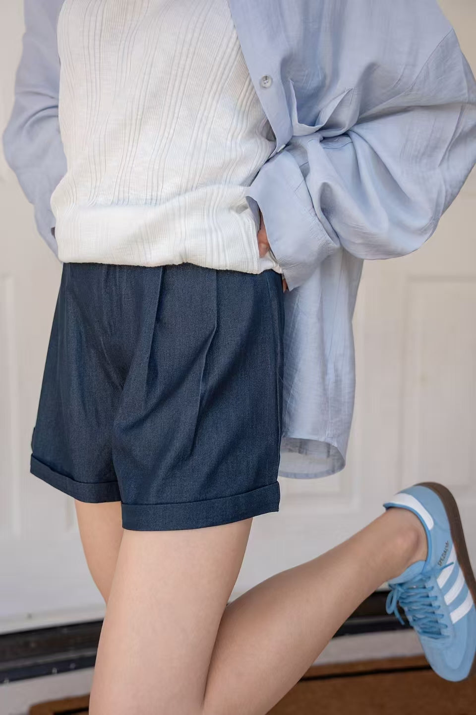 【Riko's collection】轻薄卷边通勤阔腿短裤 牛仔蓝色