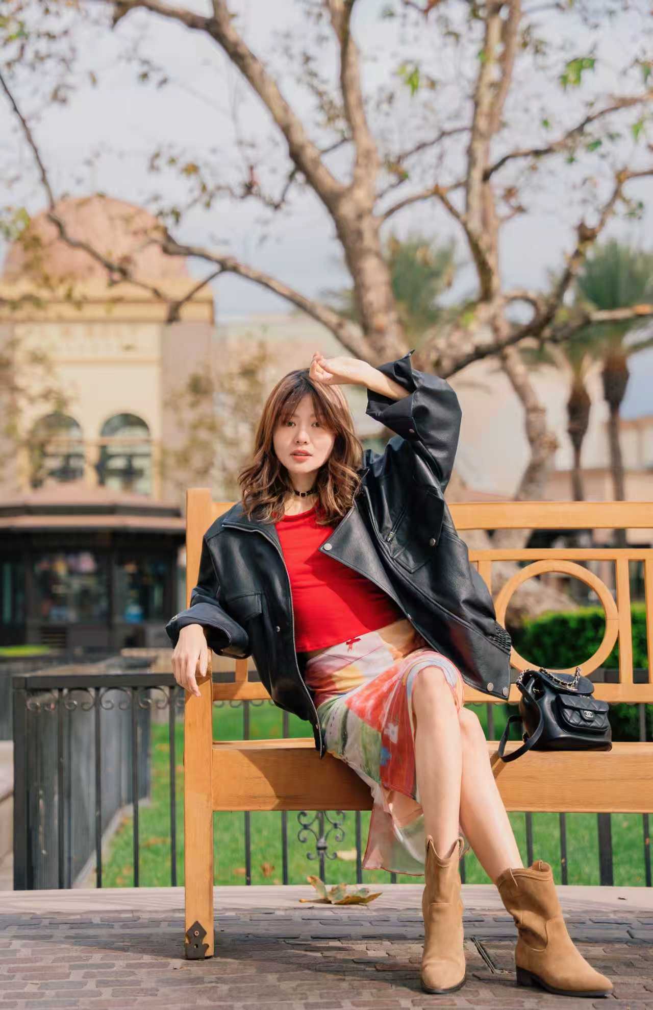 【Riko's collection】后露背收腰短款简约T恤