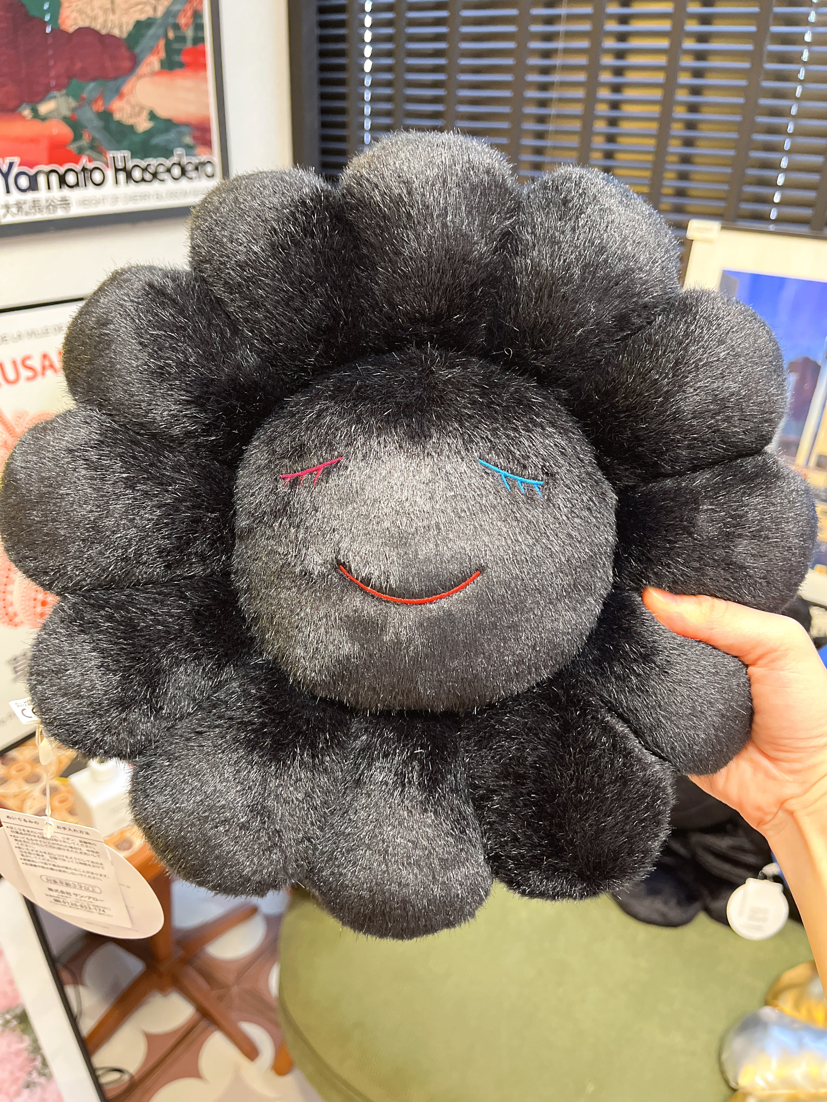 村上隆Takashi Murakami 太阳花抱枕  Flower Cushion   Blue&Black 30cm