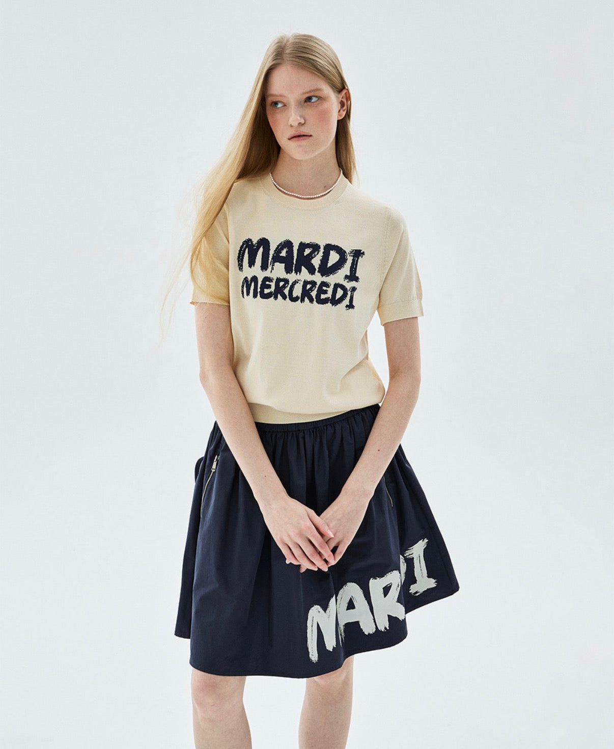 Mardi Mercredi Actif Brush Logo Knit Top Short Sleeve Cream Navy One Size 韩国Actif系列 涂鸦书写针织短袖 奶油藏蓝 均码