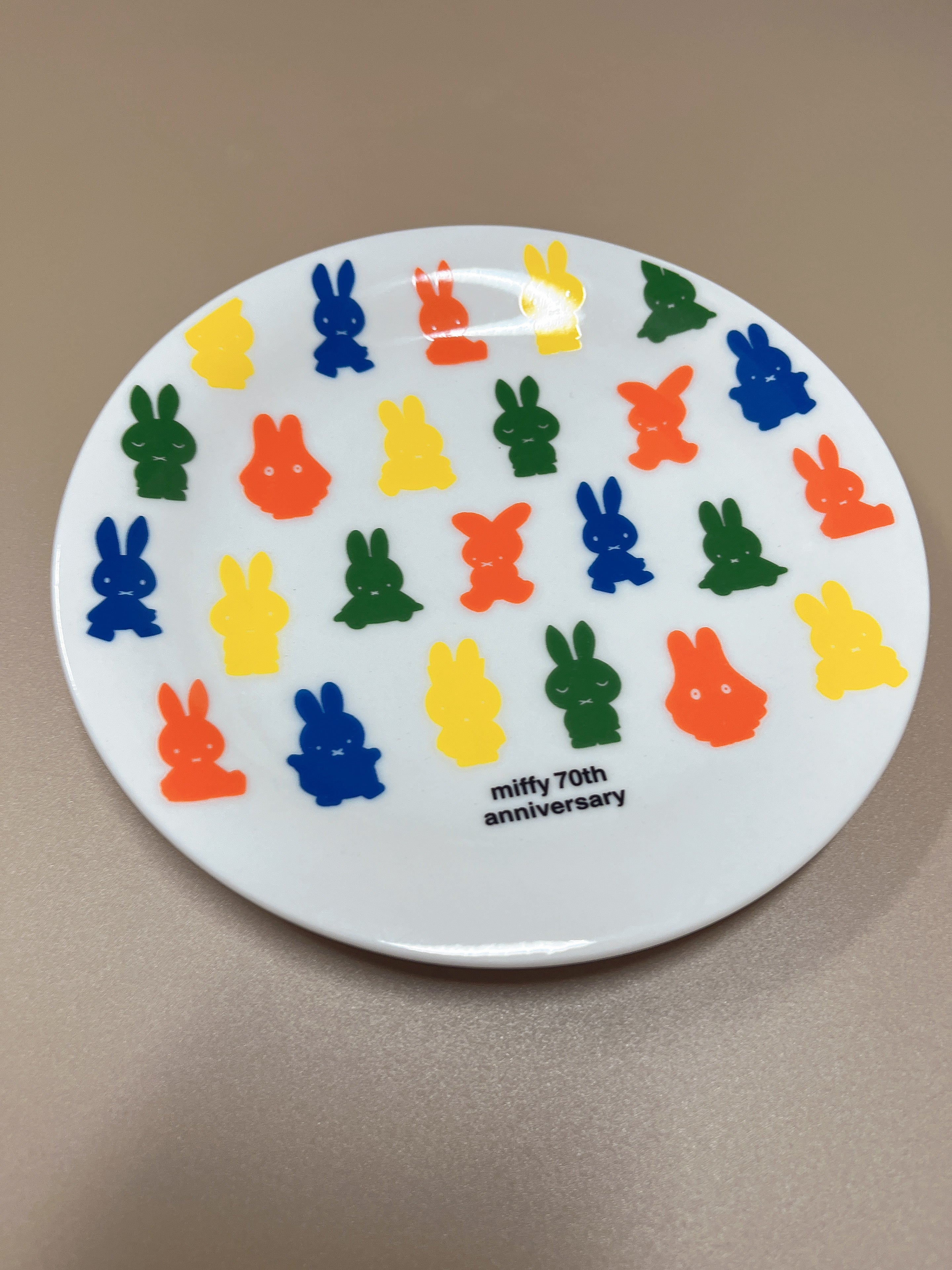 日本 Miffy 70周年限定兔子餐盘直径17cm
