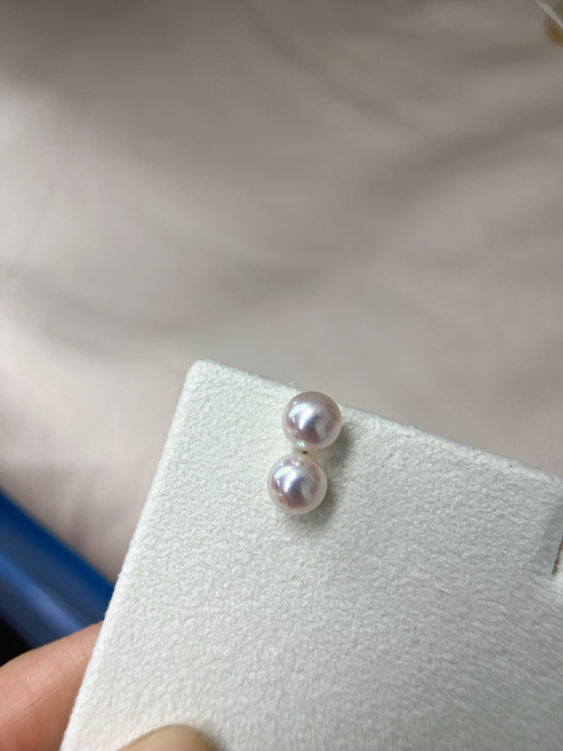 【MIKIMOTO 御木本珍珠】mikimoto 耳钉 珠子级别：6.75mm，Q2，耳钉拖黄金+耳堵上有mikimoto的钢印