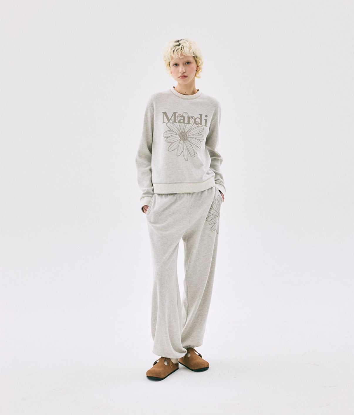 Mardi Mercredi Waffle Sweatshirt FlowerMardi One Size 韩国 华夫格纹雏菊印花卫衣 燕麦色