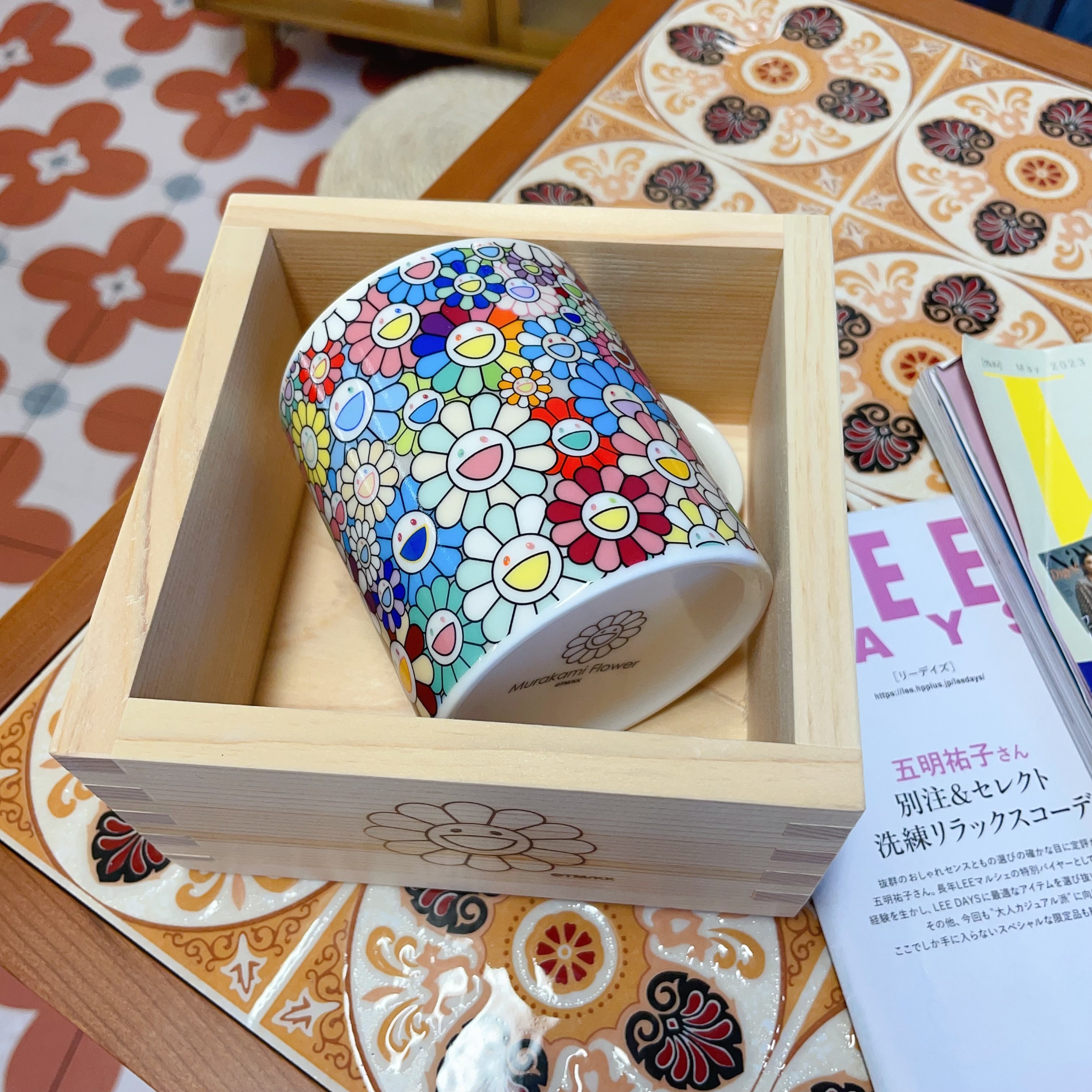 村上隆Takashi Murakami  太阳花收纳盒 创意木盒摆件 14X14X8cm