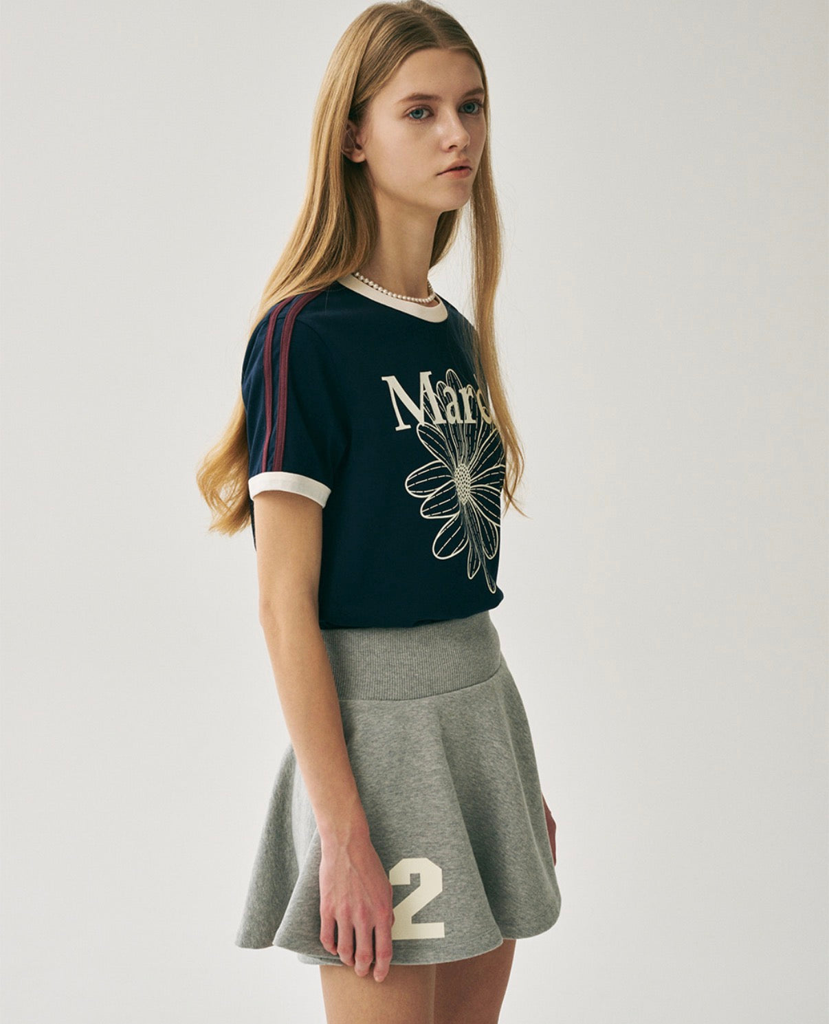 Mardi Mercredi Slim Ringer Tshirt FlowerMardi Navy One Size 韩国 修身纯棉雏菊印花短袖T恤 藏青象牙白 均码