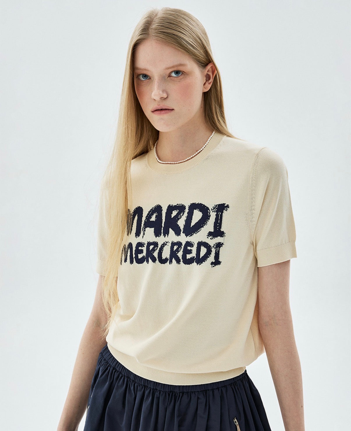 Mardi Mercredi Actif Brush Logo Knit Top Short Sleeve Cream Navy One Size 韩国Actif系列 涂鸦书写针织短袖 奶油藏蓝 均码