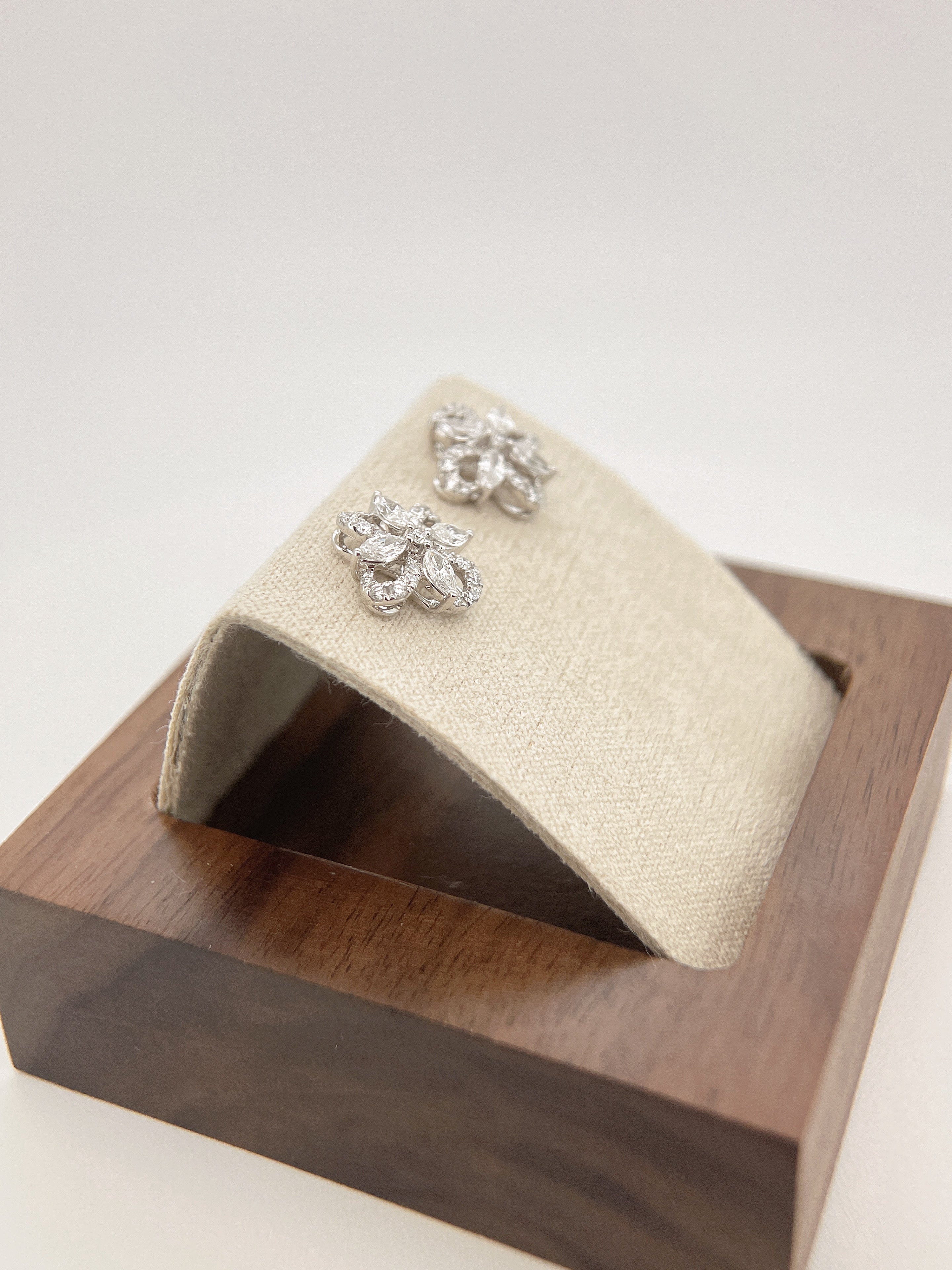 Diamonds Earring