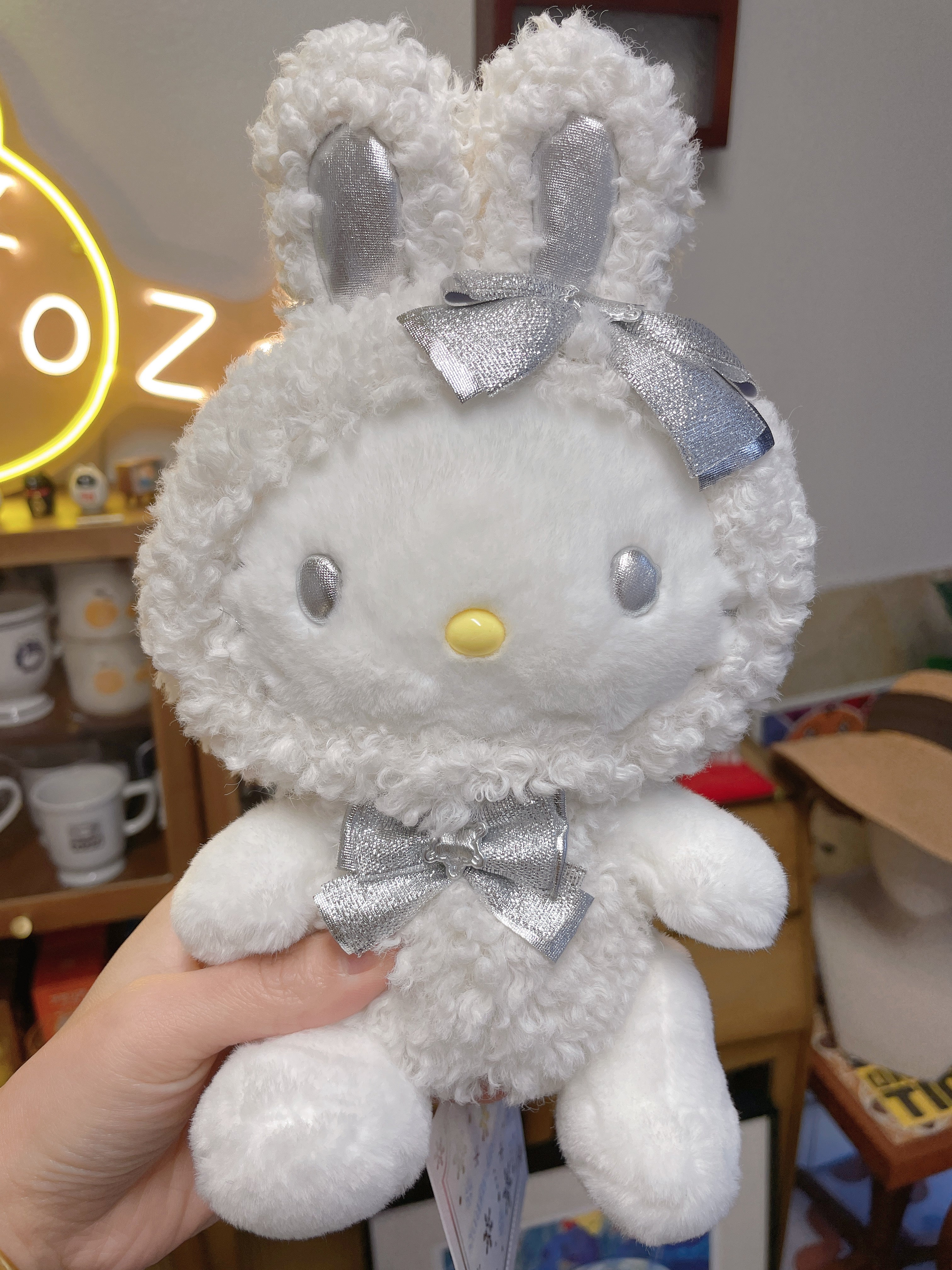 日本 SANRIO 三丽鸥  冬季新款雪花❄️公仔Kitty