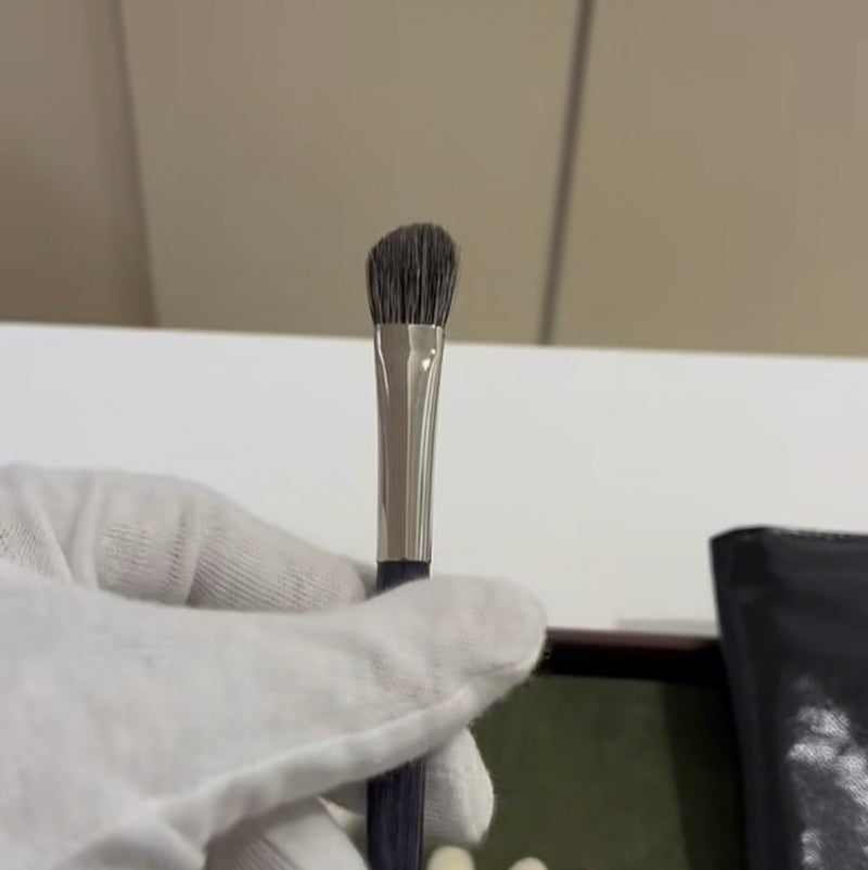 白凤堂 Hakuhodo 【G232A，灰松毛:毛质柔软,上妆效果自然】鼻影刷