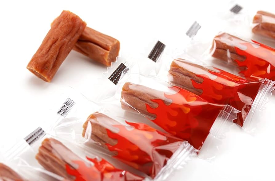 YAGAI Super Spicy Chicken & Pork Jerky 唐辛子超辣肉条 66g （EXP：01/30/2027）