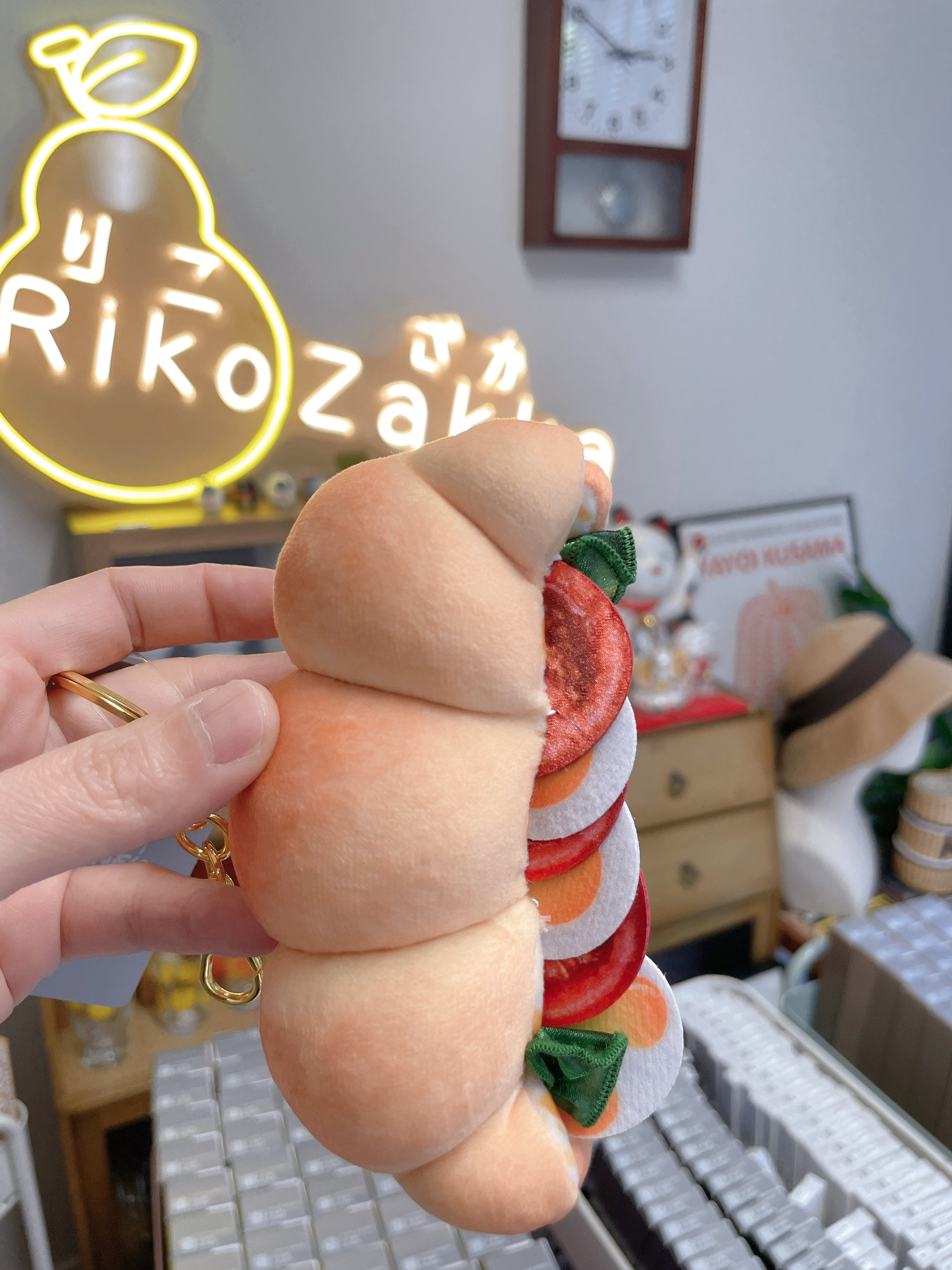 日本 迪士尼Disney米奇 面包房 烘培    牛角包挂件