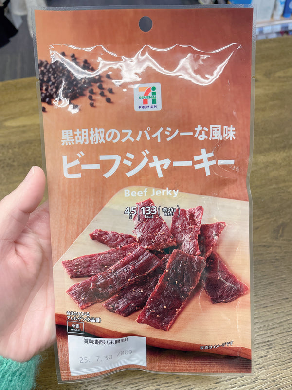 日本711 零食 黑胡椒风味厚切牛肉干 45g (保质期2025.07.30）