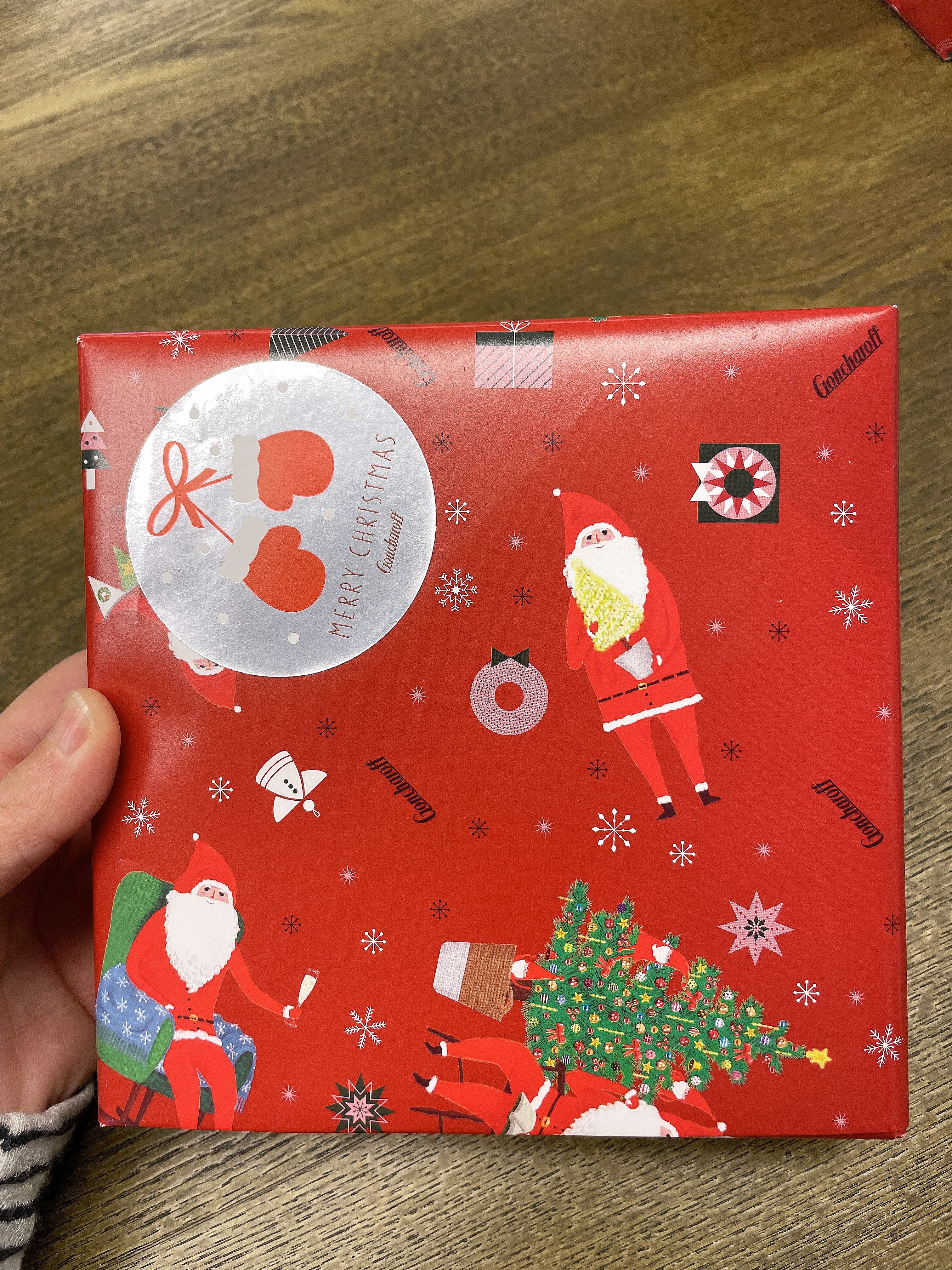 日本  Goncharoff圣诞节缤纷巧克力 11粒装 （赏味期限05/31/26Y）