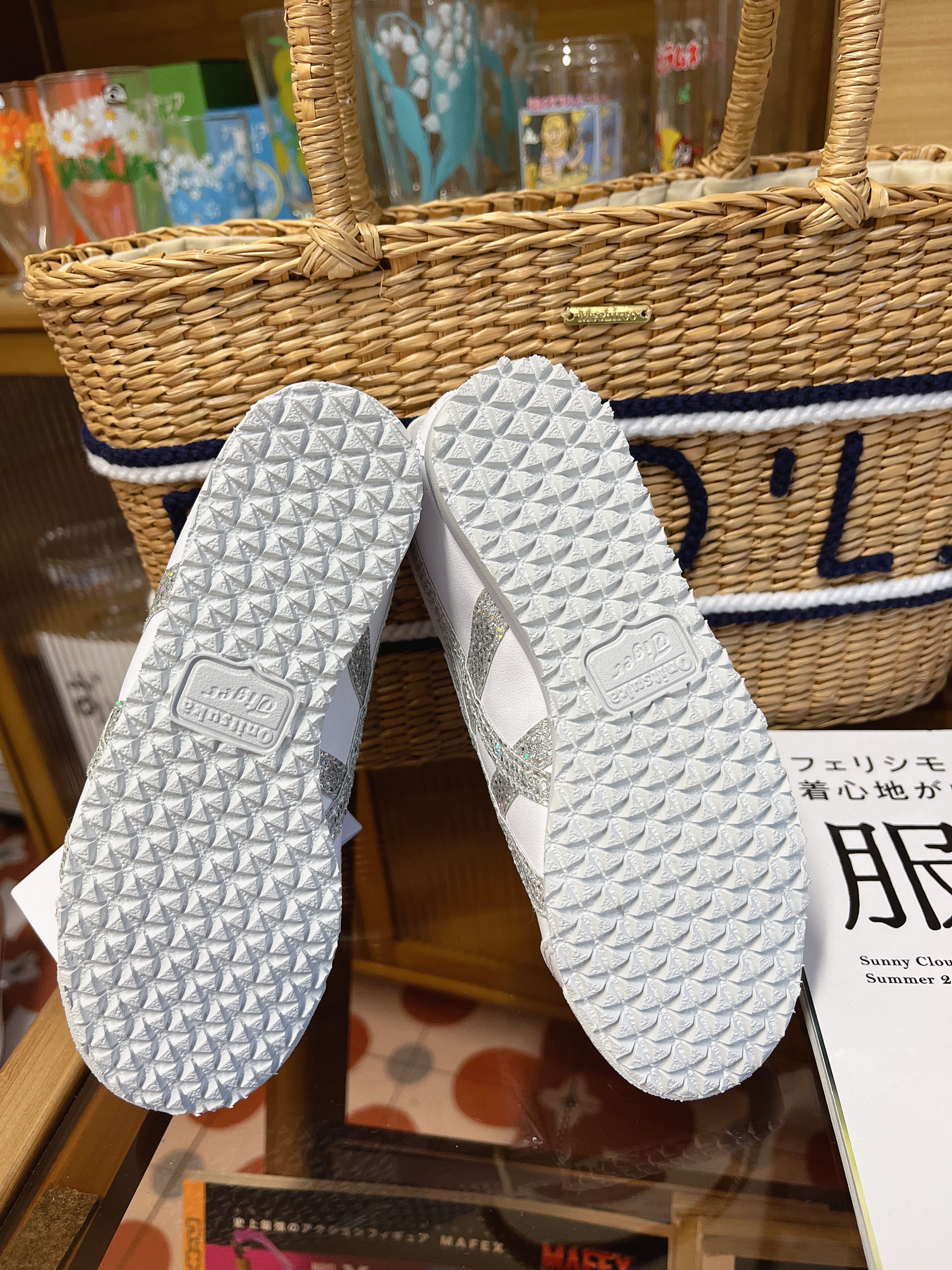 Onitsuka Tiger鬼冢虎 儿童款 银色亮片条纹 单侧开口
