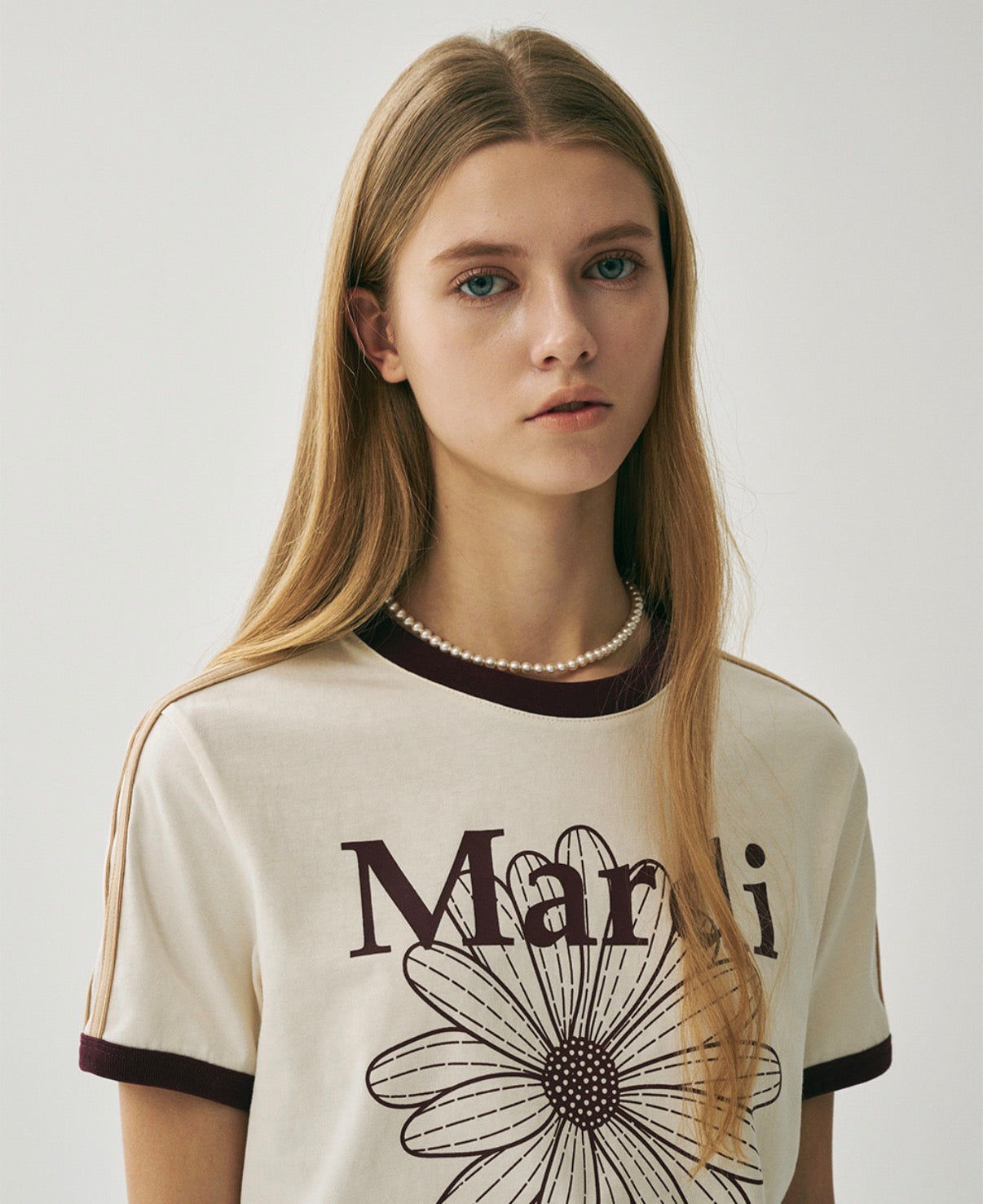 Mardi Mercredi Slim Ringer Tshirt FlowerMardi Cream Burgundy One Size 韩国 修身纯棉雏菊印花短袖T恤 奶油酒红 均码