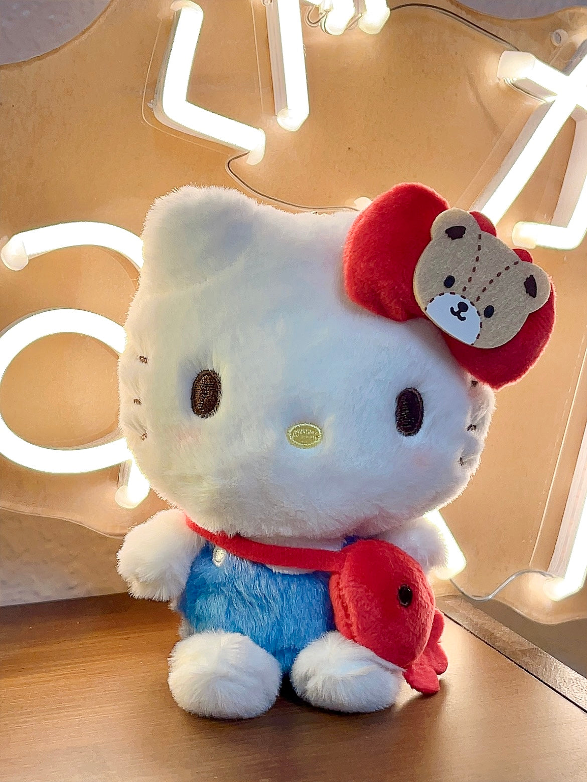 日本 SANRIO 三丽鸥 自嘲熊合作款 HELLO KITTY 凯蒂猫挂件 治愈毛绒手感