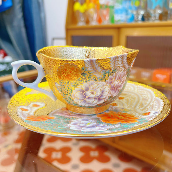 あかおかずき　金彩梅絵急須+ 金彩華絵煎茶湯呑セット伝統工芸士「江口天童」 あかおかずき 金彩梅絵急須+ 金彩華絵煎茶湯呑セット伝統工芸士