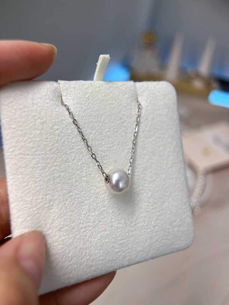 【MIKIMOTO 御木本珍珠】MIKIMOTO路路通 珠子8mm，Q2级别，链子为白金总长约43cm 不可调节