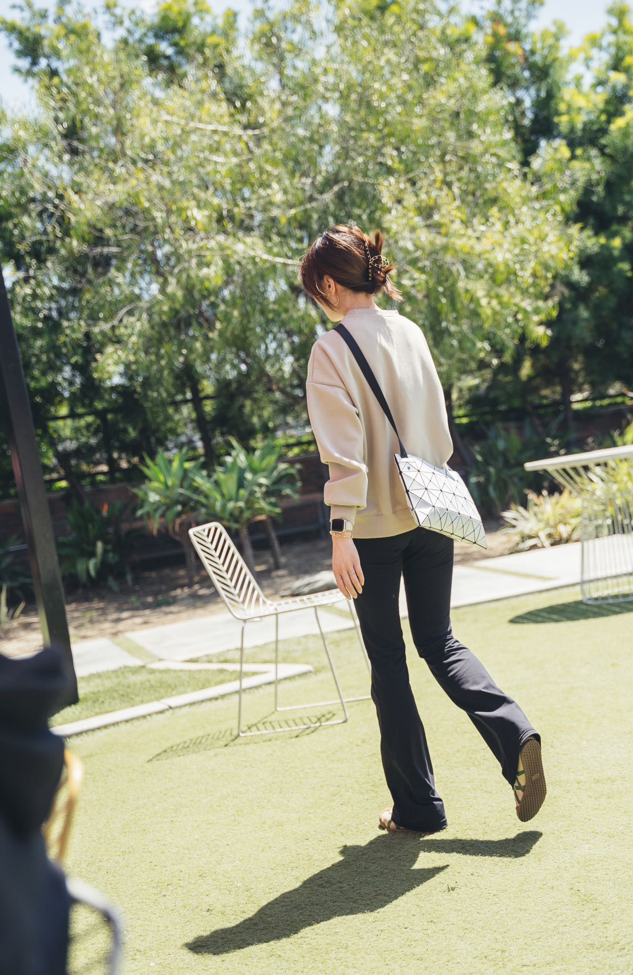 三宅一生 BAO BAO ISSEY MIYAKE 斜挎包LUCENT BB03 AG054 01 白色/黑色