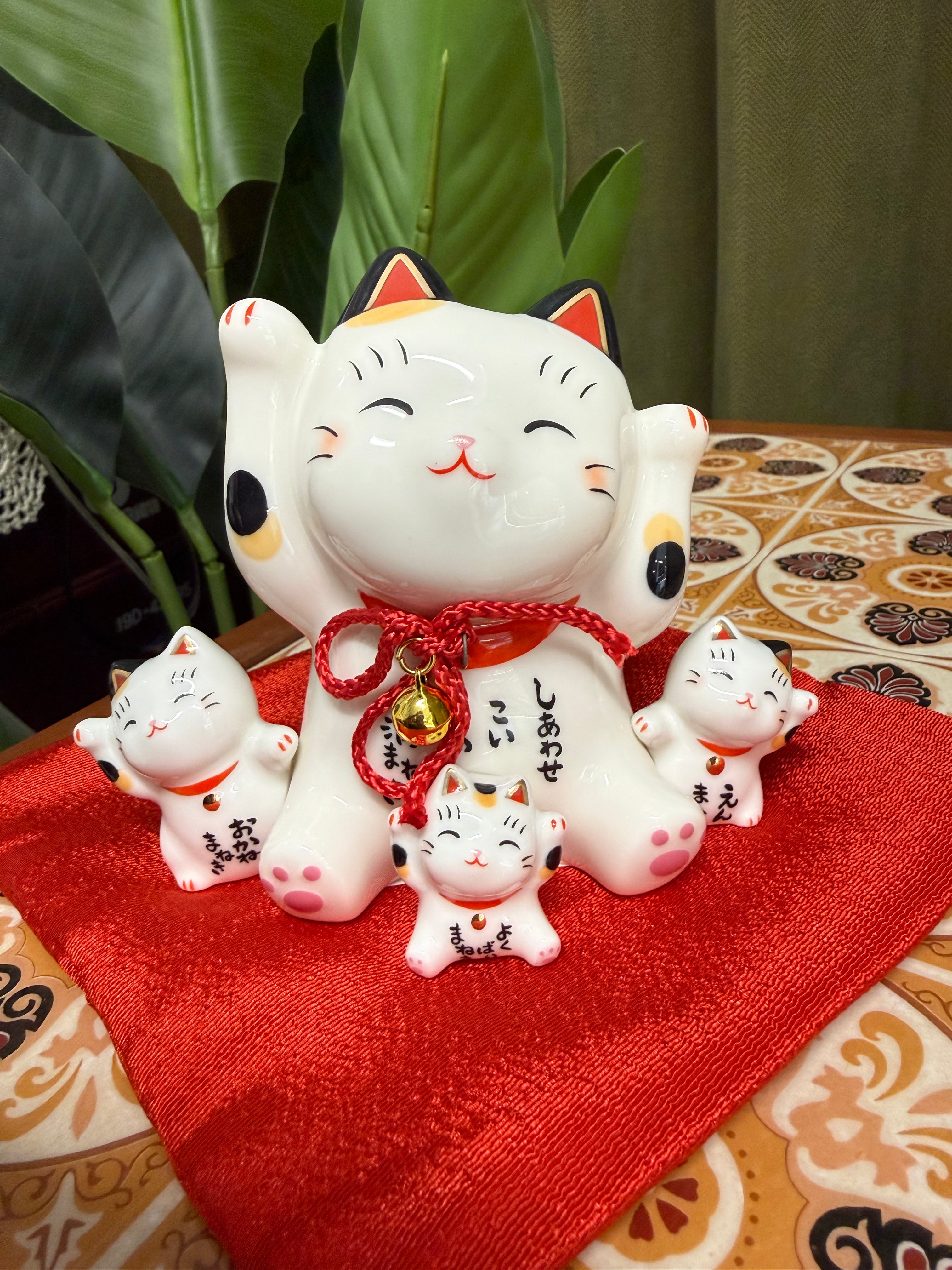 Yakushigama Saie Enman Maneki Neko (Parent & Child)日本 薬師窯 招财猫 彩绘 圆满招财猫（亲子）#7339 高约10.5cm
