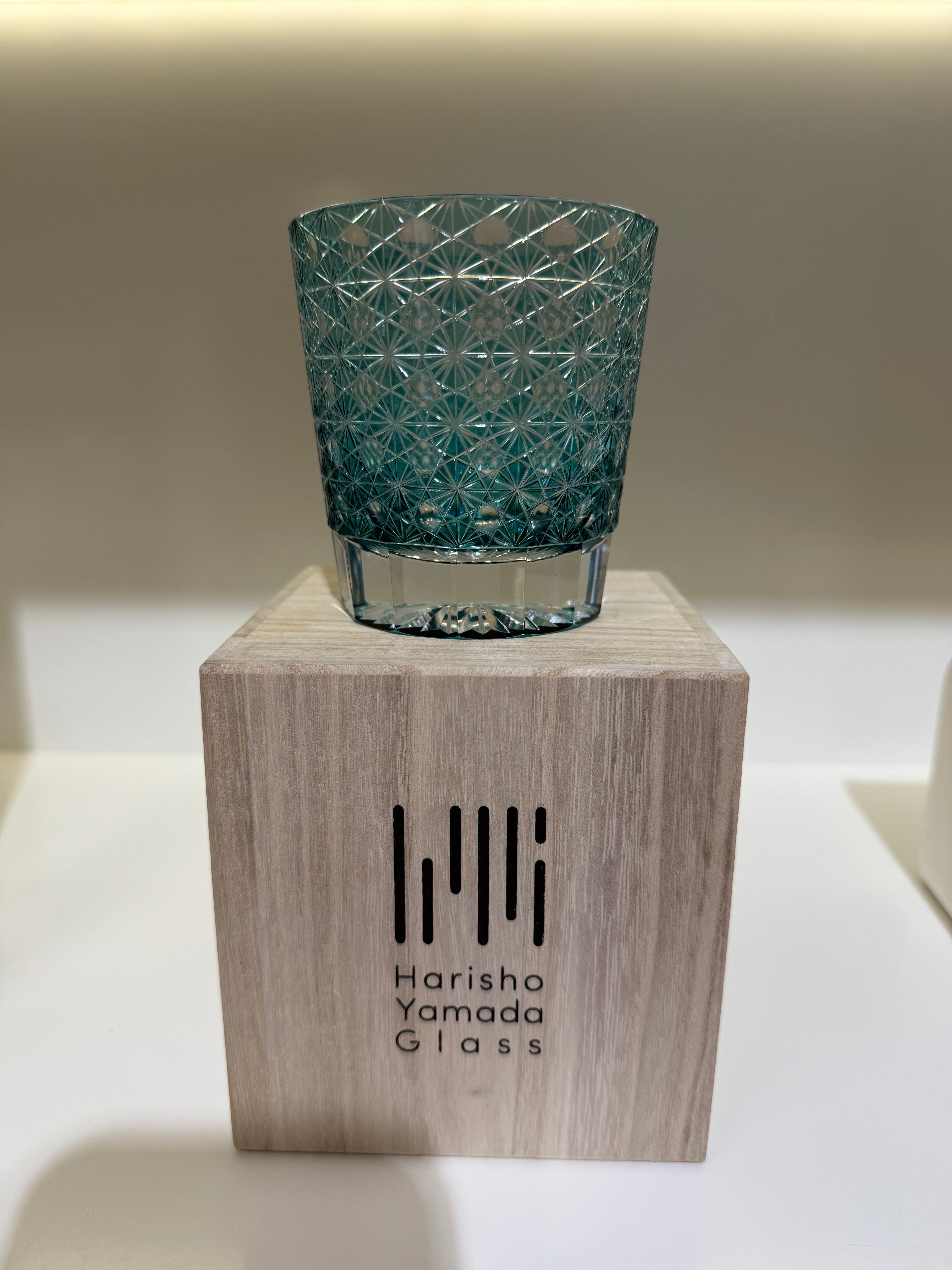 Yamada Glass Edo Kiriko Master Masaaki Yamada Enishi Chrysanthemum Pattern Emerald Green Sake Whiskey Tumbler Glass日本Yamada山田硝子 【作家：山田真照 Masaaki Yamada】江户切子 緣繫 菊纹冷酒杯子 威士忌杯 翡翠绿