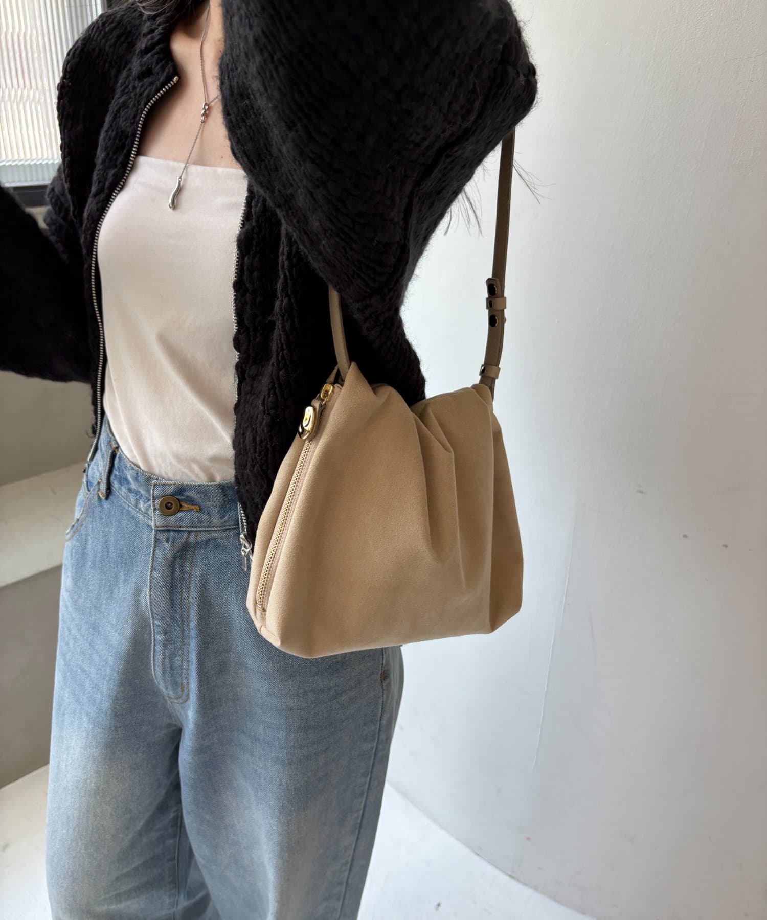 日本LE'MEGE*gemeil 联名款 麂皮两用单手柄包 卡其色（配挂件）