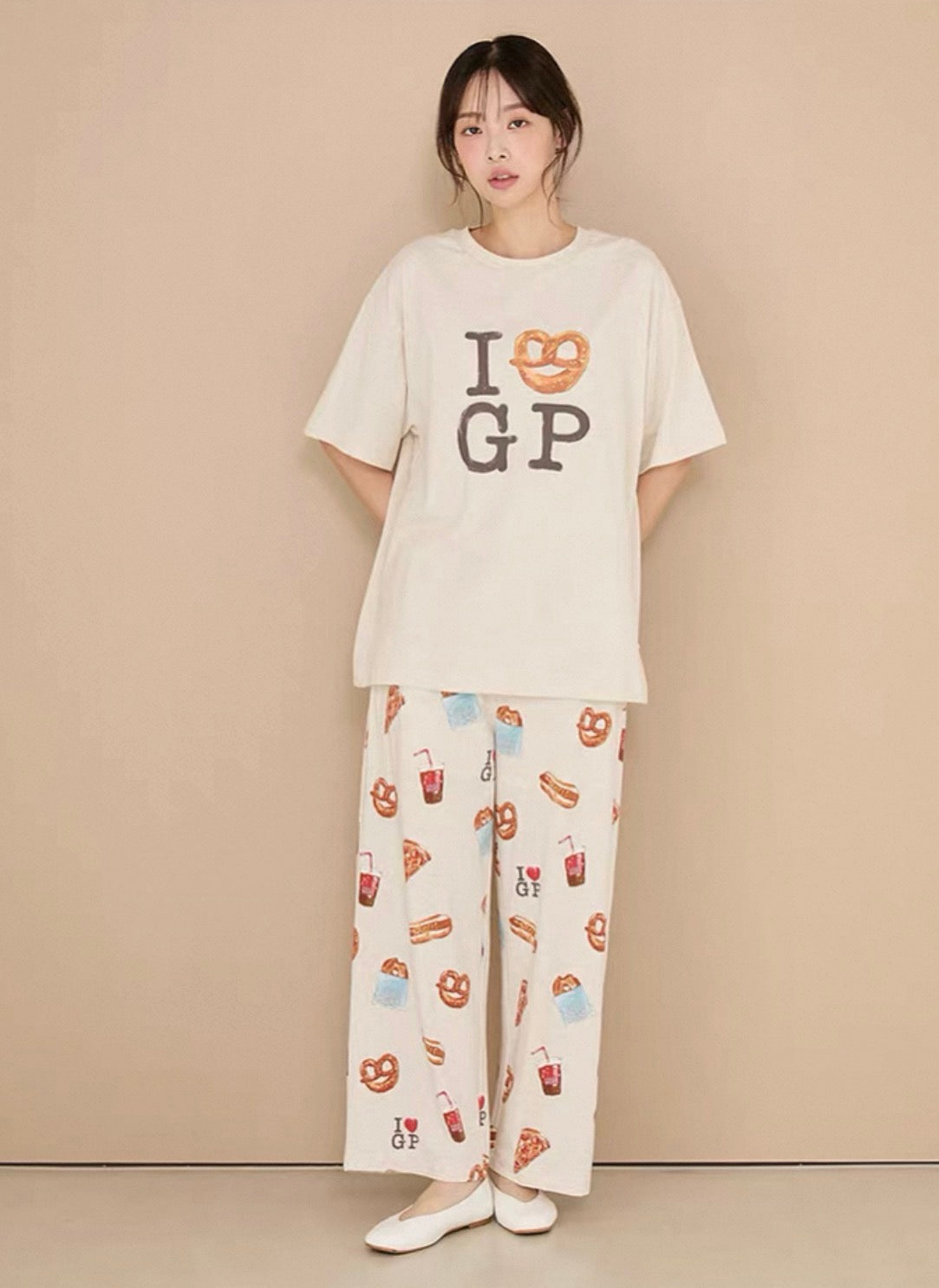 日本 gelato pique  26春夏新品 美式美食系列家居服 燕麦色短袖长裤套装 均码