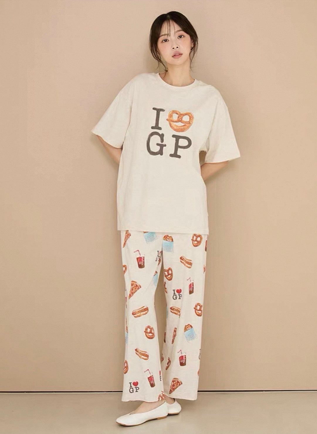 日本 gelato pique  26春夏新品 美式美食系列家居服 燕麦色短袖长裤套装 均码