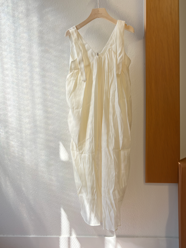 【Riko's collection】奶白色 遮肉防晒长款 度假风连衣裙