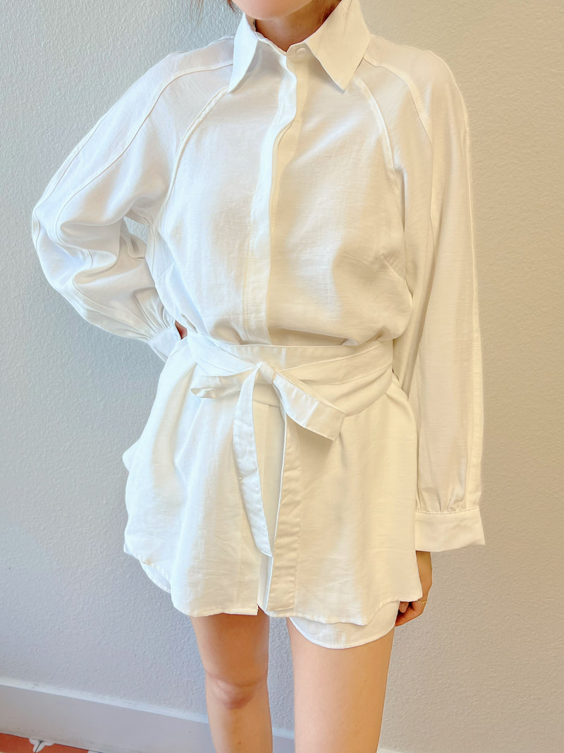 【Riko's collection】白色长袖衬衫➕短裤套装，配腰带【3件套】， 弹力腰围 S/M可选（模特身高166/100斤，穿S）