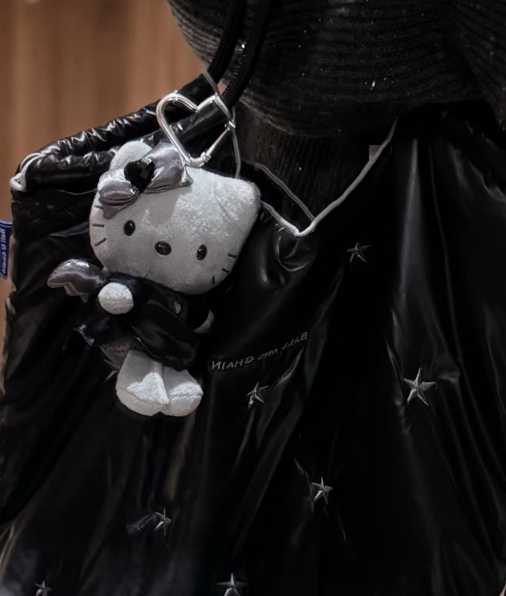 日本 SANRIO 三丽鸥 NIC 天使恶魔kitty挂件 爱心扣