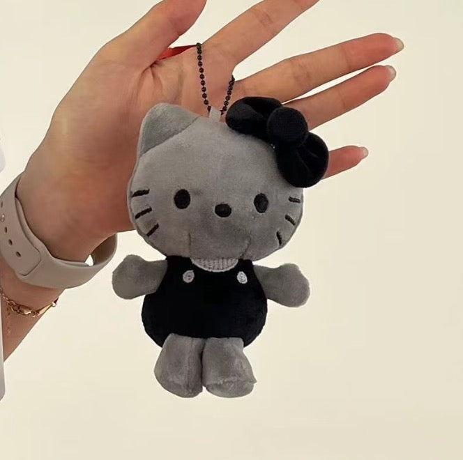 【Pre-order item】日本 SANRIO 三丽鸥 NIC 灰色kitty挂件 链条