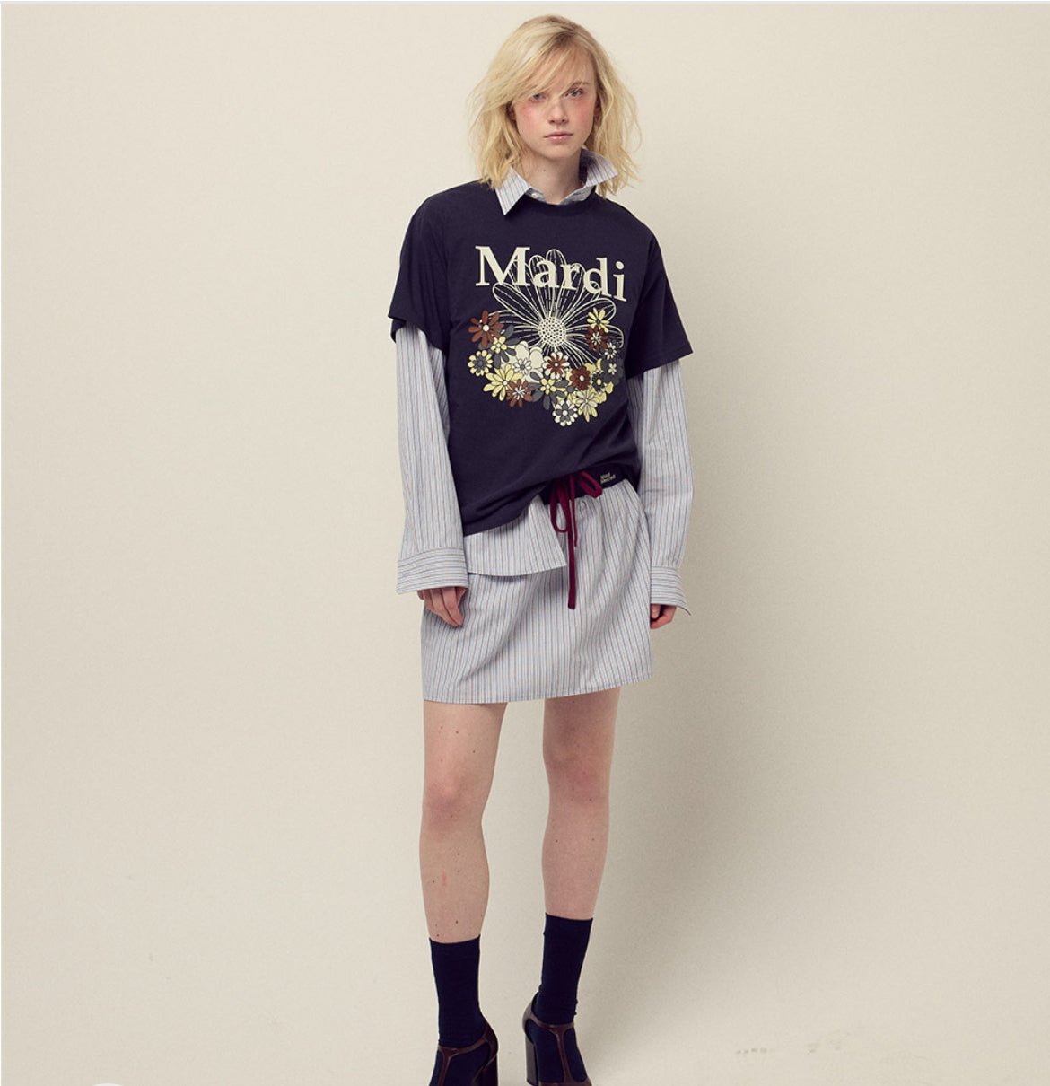 韩国 Mardi Mercredi 小雏菊 印花短袖T恤 深蓝搭奶油美拉德色印花 均码