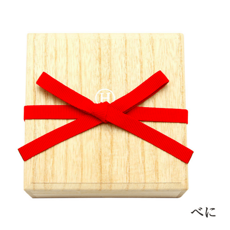 日本HACCI花绮 1912老铺天然蜂巢蜜 木盒包装 340g 附木勺